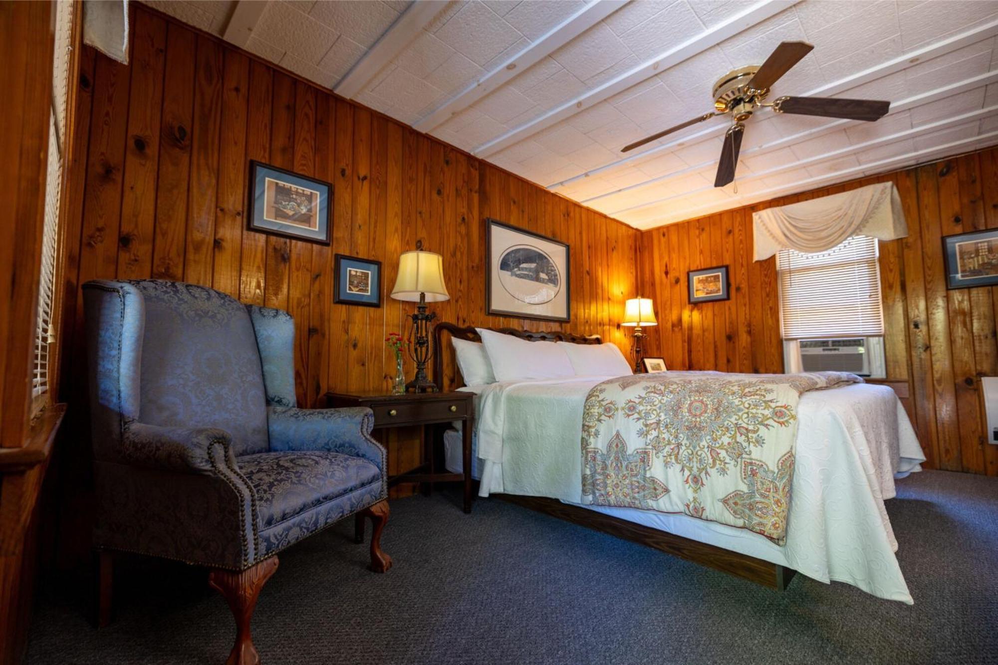 Mountainaire Inn And Log Cabins Blowing Rock Exterior photo