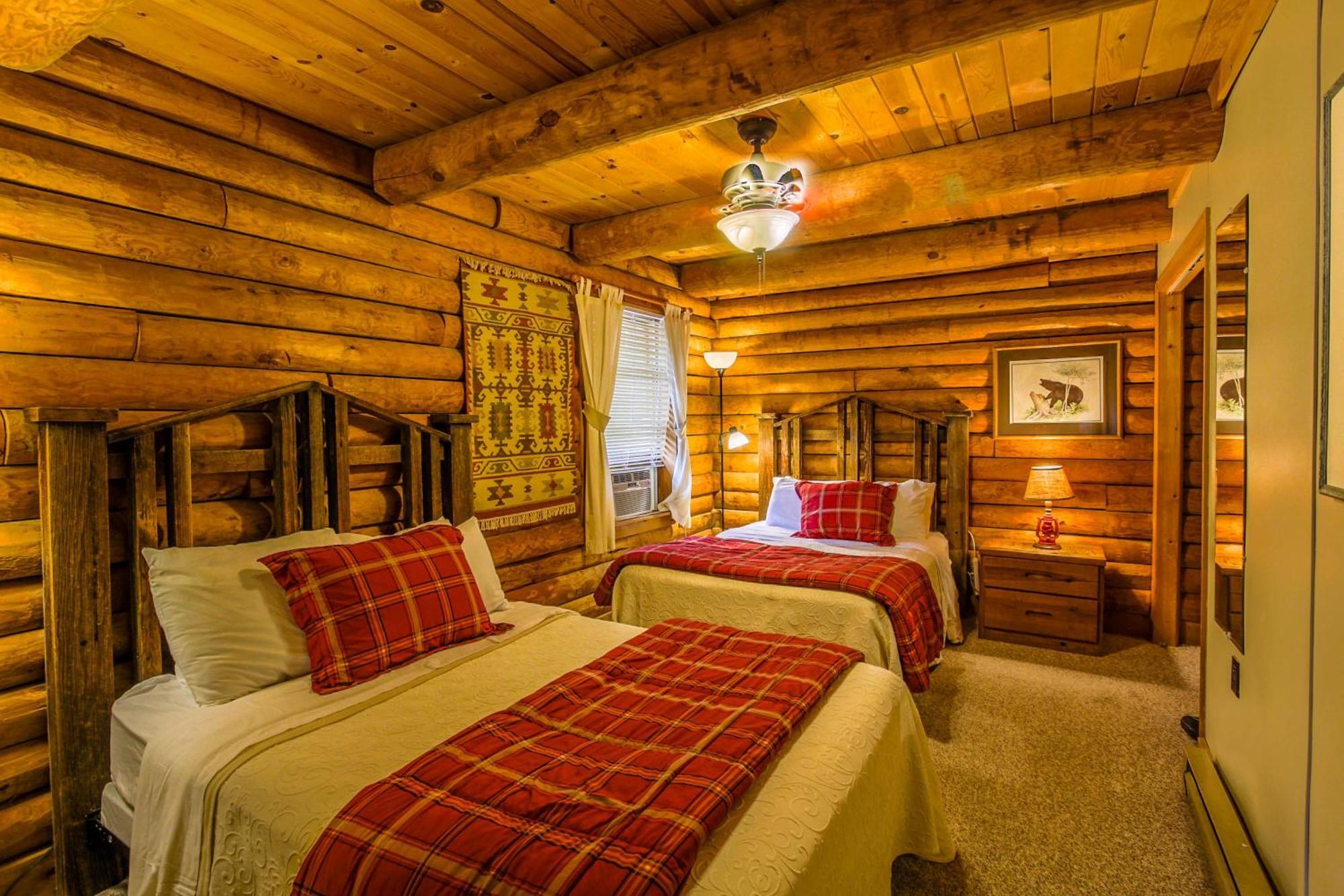Mountainaire Inn And Log Cabins Blowing Rock Exterior photo